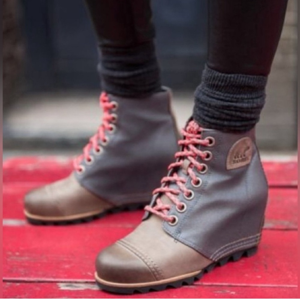 Sorel  1964 PDX premium Wedge Boot, size 7